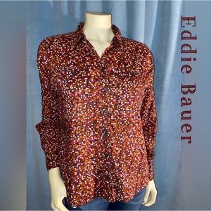 Eddie Bauer button down blouse, women’s size petite large, great condition!